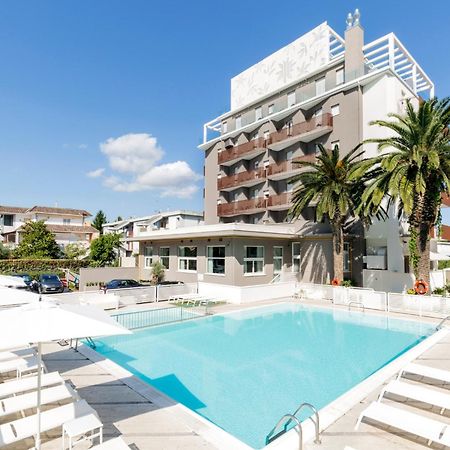 Hotel Bernard 산베네데토델트론토 외부 사진