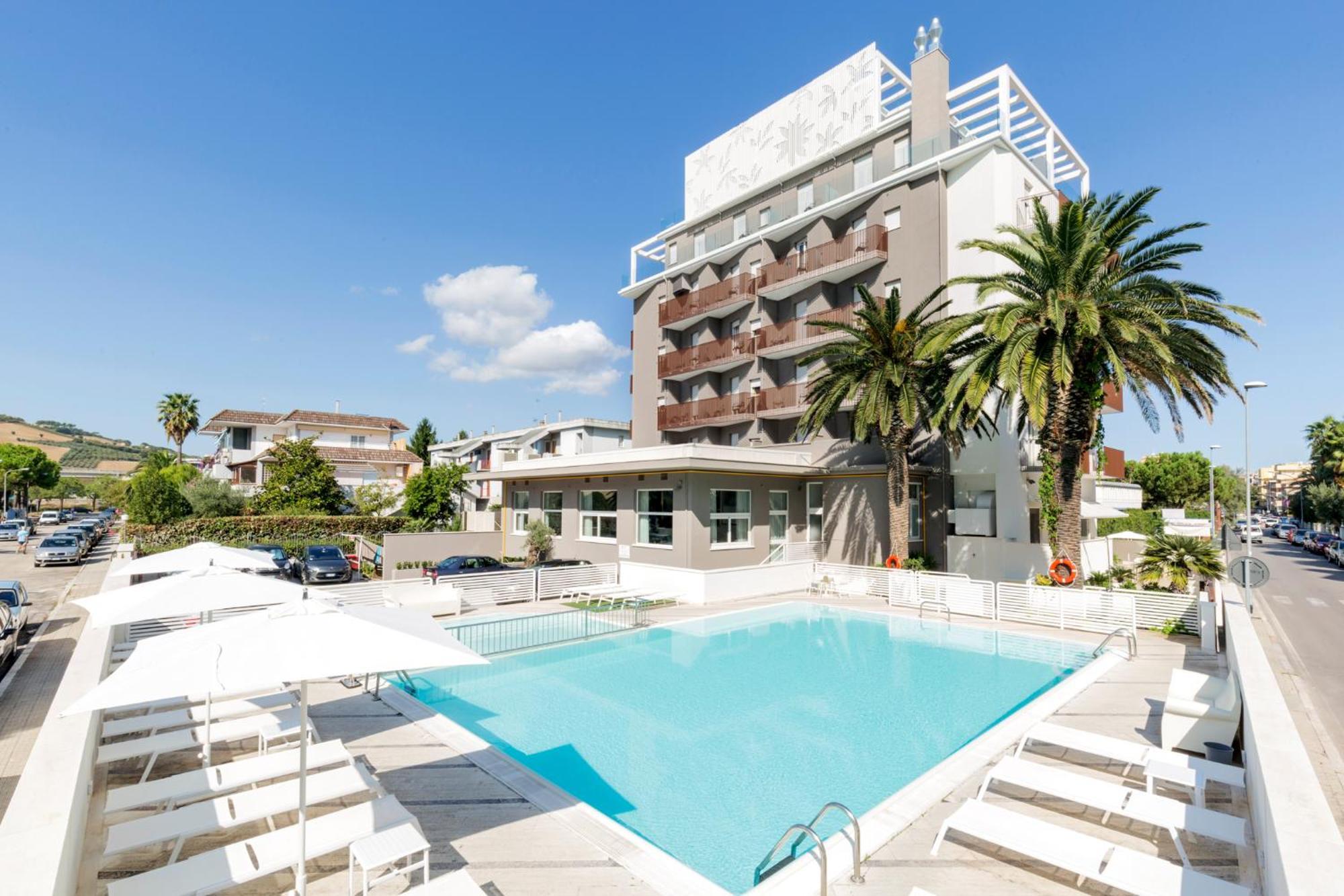 Hotel Bernard 산베네데토델트론토 외부 사진