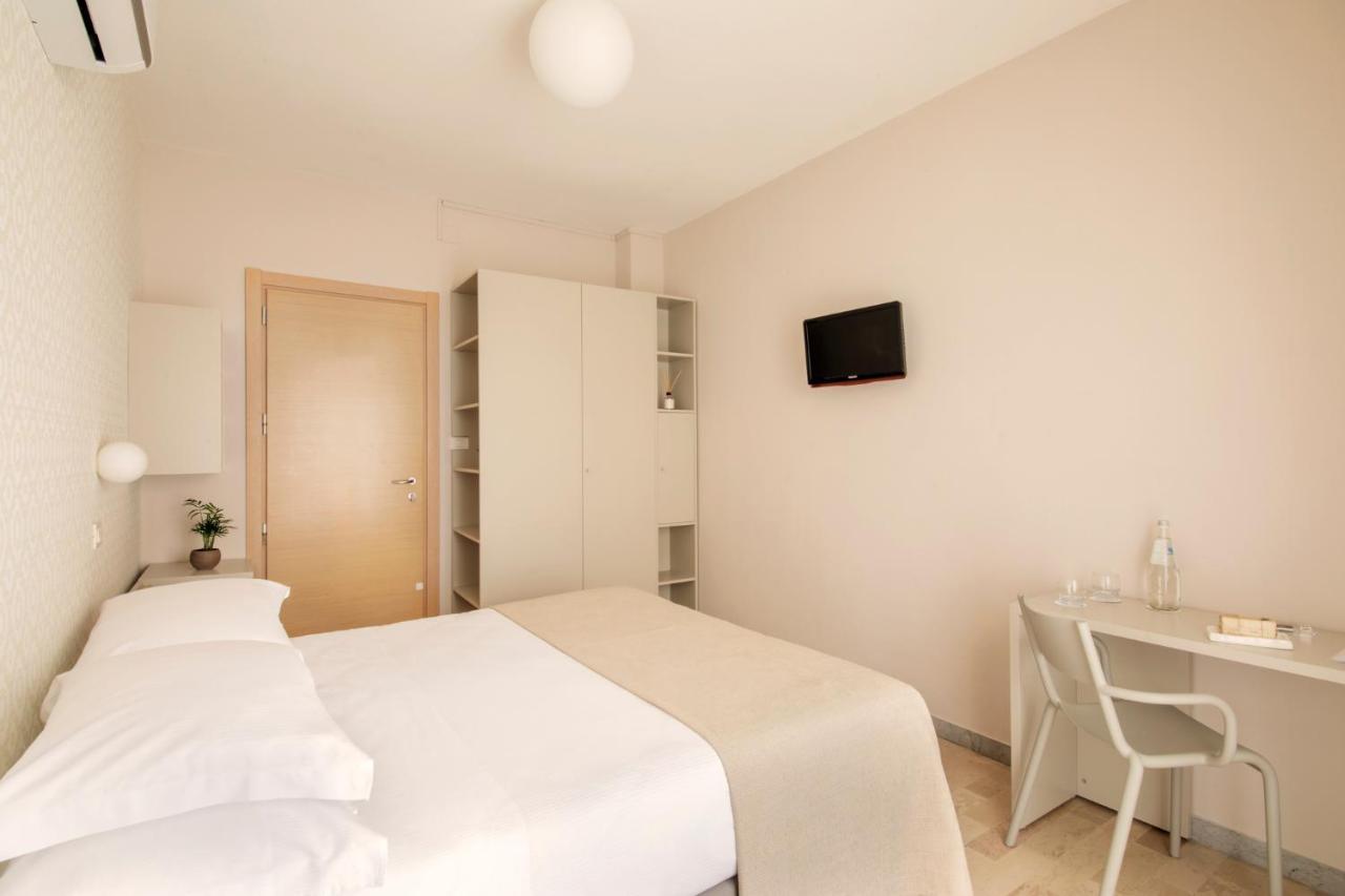 Hotel Bernard 산베네데토델트론토 외부 사진